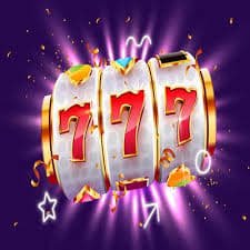 pkgame ဘင်ဂို APP မြန်မာ ဖုန်းတွင် Wave Money KBZPay AYA Pay ဖြင့် MMK ငွေသွင်းကာ Online Bingo ကစားနေသောပုံ